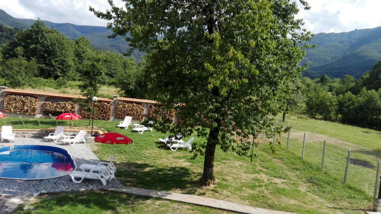 Комплекс Тянкови Къщи Varshets  Bagian luar foto